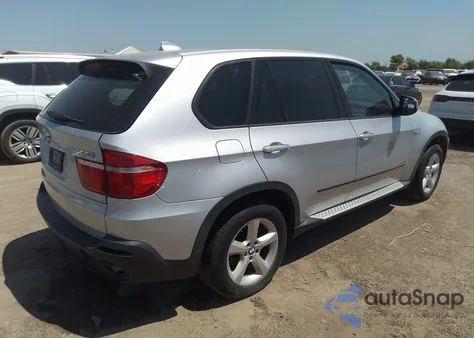 2010 BMW X5 xDrive30I z USA, uszkodzony, nr VIN 5UXFE4C52AL277595